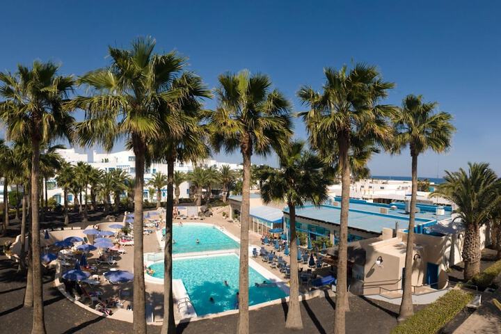 Pool Hotel