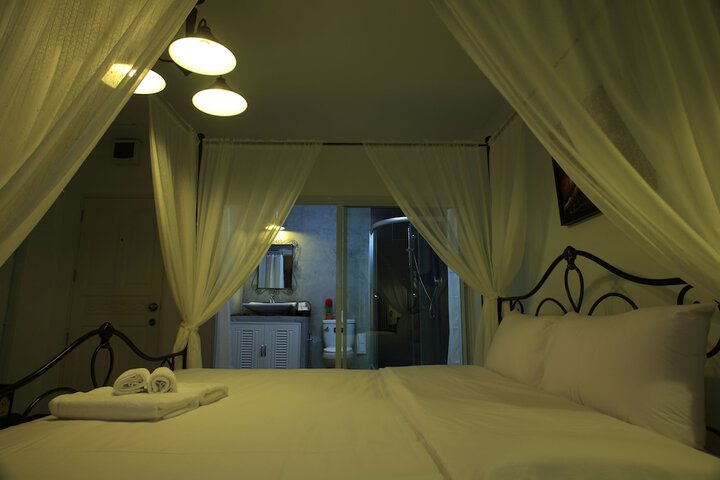 Room 7 of 21