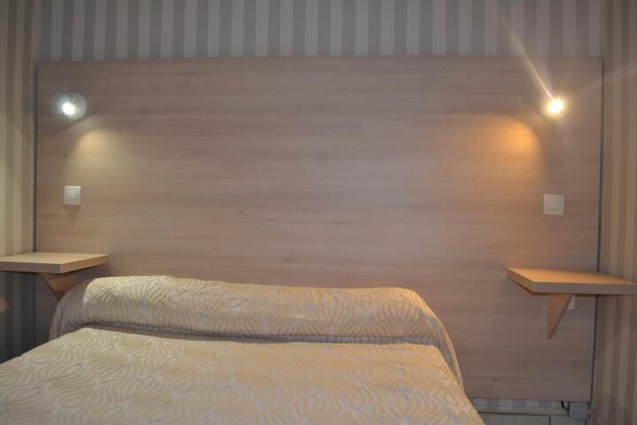 Room 6 of 22