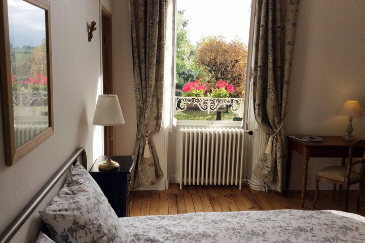 Room 16 of 19