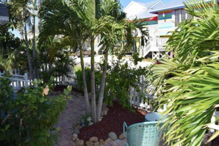 Annas Cottage Villa in Bradenton Beach, FL