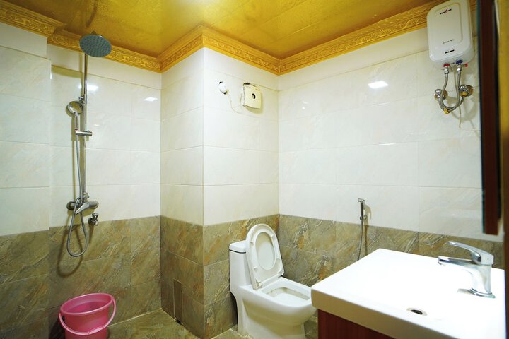 Room 48 of 94