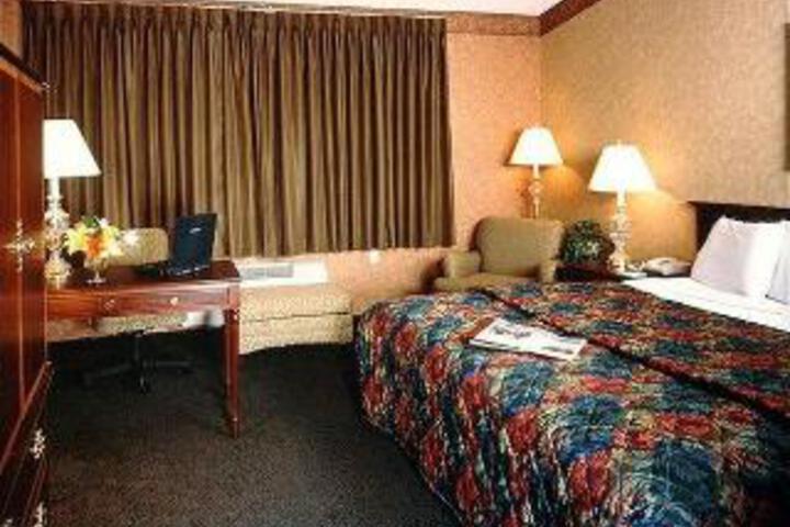 Image of Wyndham-Garden Chicago OHare