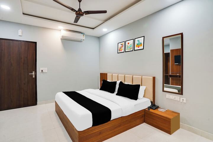 Room 8 of 29