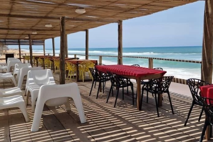 Dining 65 of 90