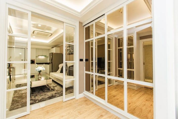 Room 10 of 19