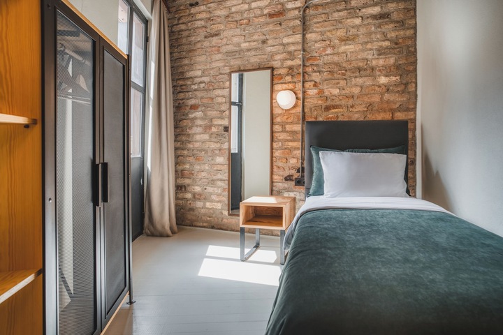 Room 10 of 57