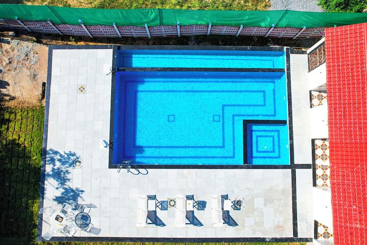 Pool 8 of 9