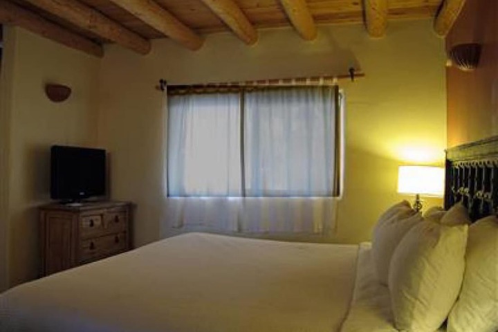 Room 42 of 93