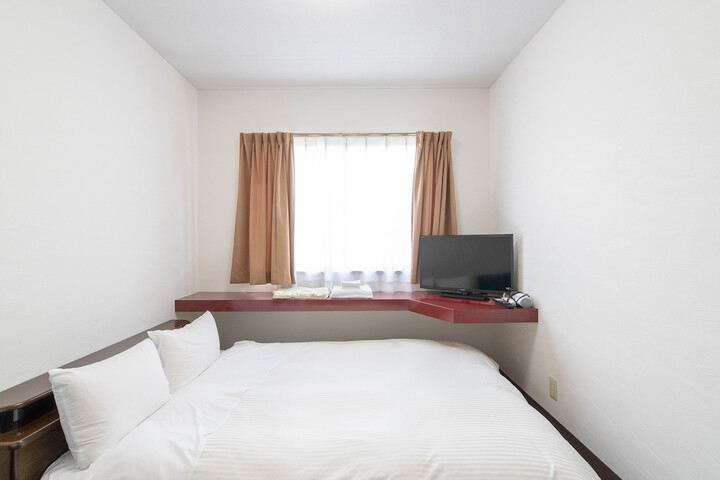 Room 13 of 51