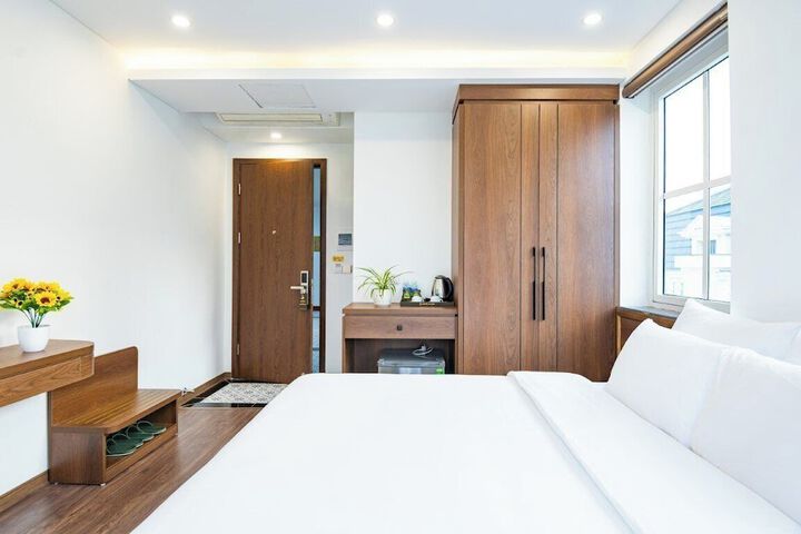 Room 15 of 63