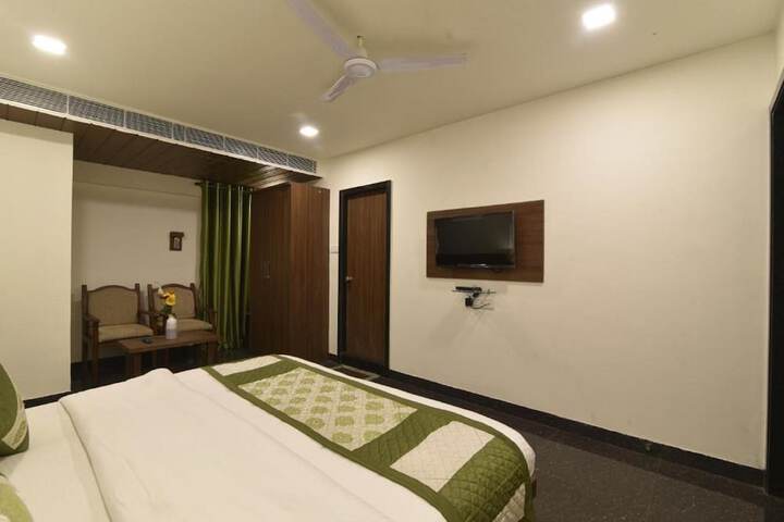 Room 26 of 43