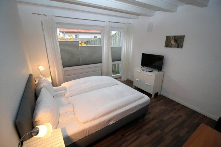 Room 8 of 49