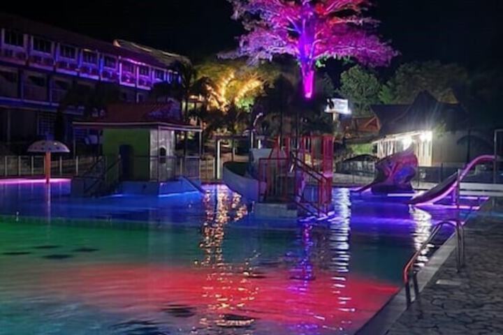 Pool 76 of 104