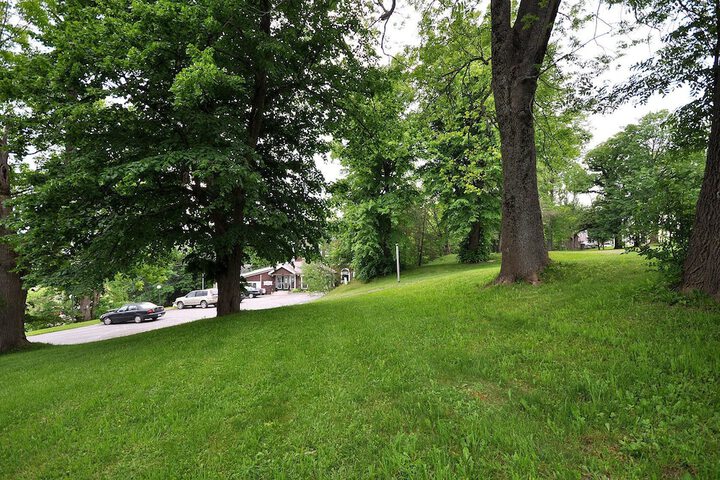Property Grounds 75 of 132