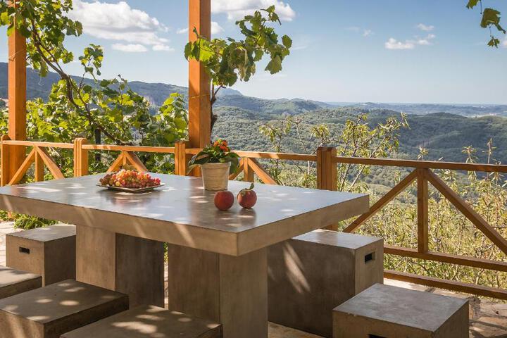General 42 of 77