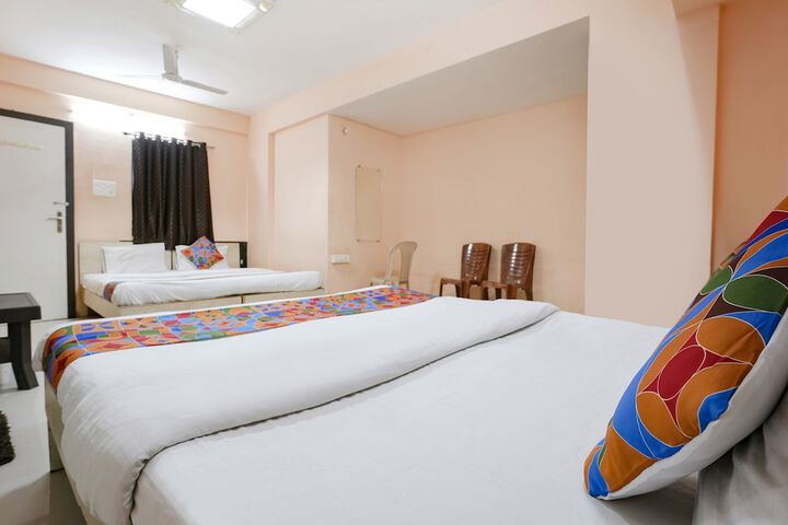Room 16 of 33
