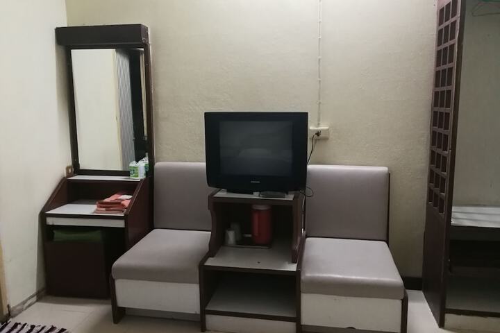 Room 22 of 34