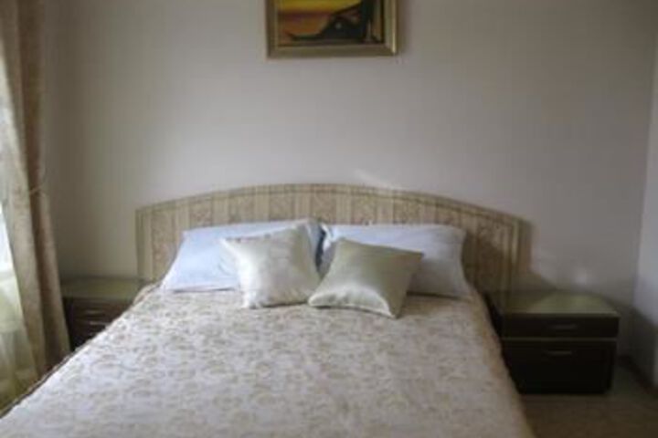 Room 7 of 44