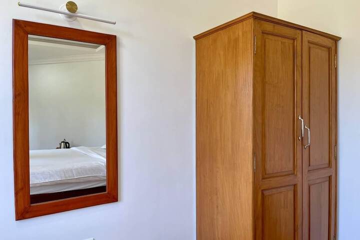 Room 44 of 69