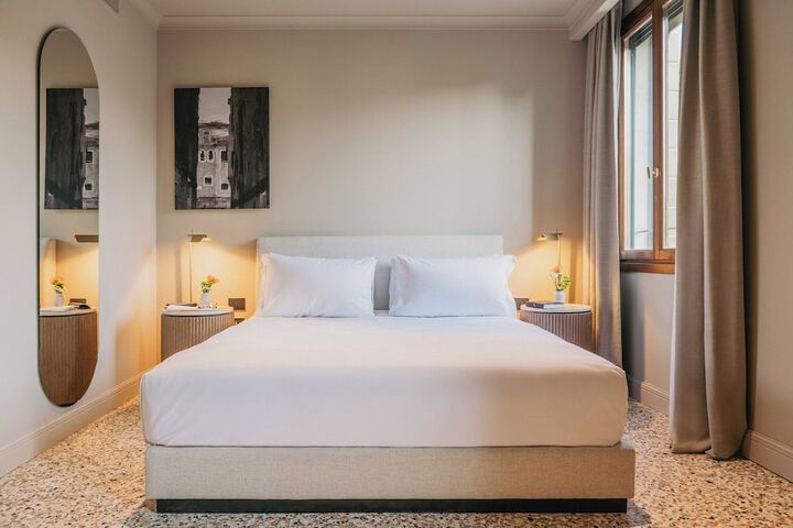 Room 41 of 67