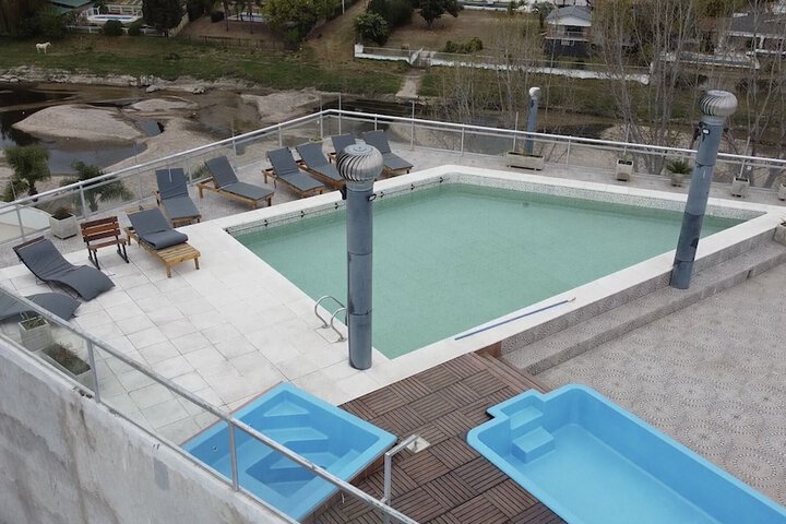 Pool 27 of 37