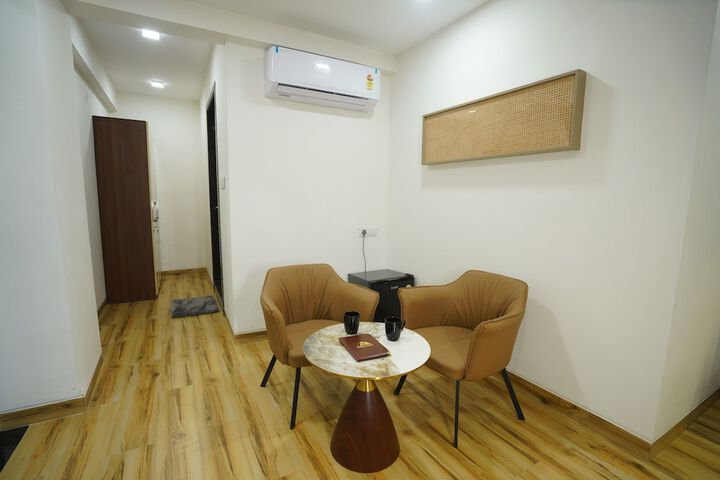 Room 50 of 93