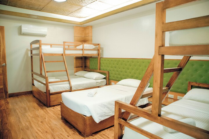 Room 18 of 70