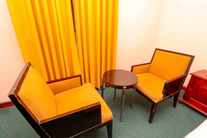 Room 12 of 29