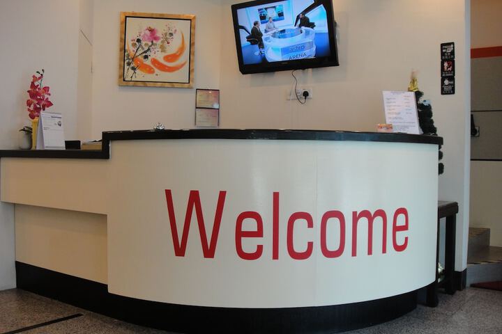 Check-in/check-out kiosk