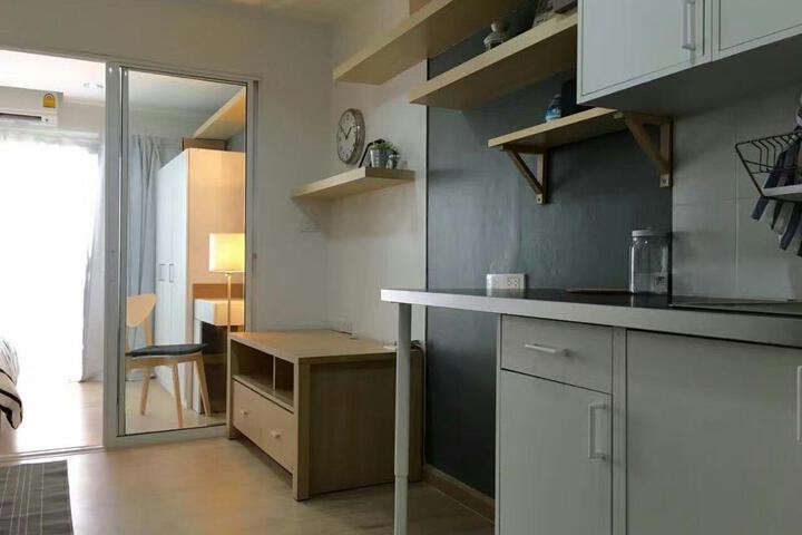 Suite 5 of 5