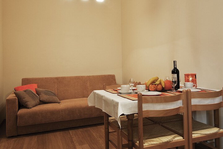 Room 7 of 31