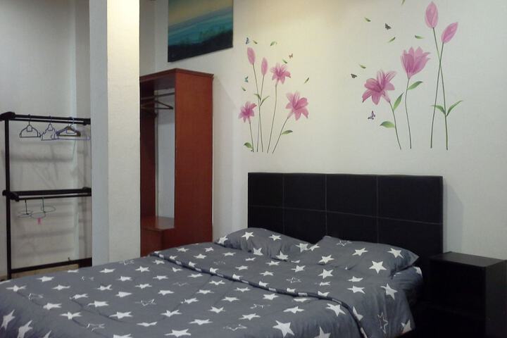 Room 16 of 51