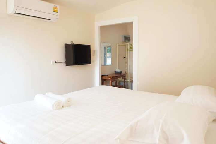 Room 3 of 15