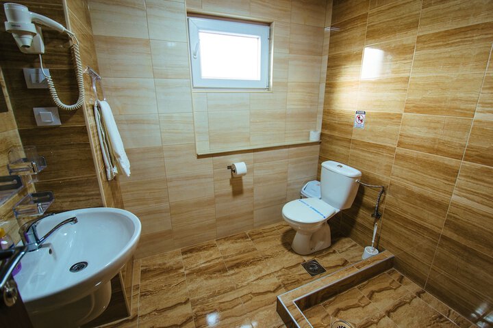 Room 43 of 61