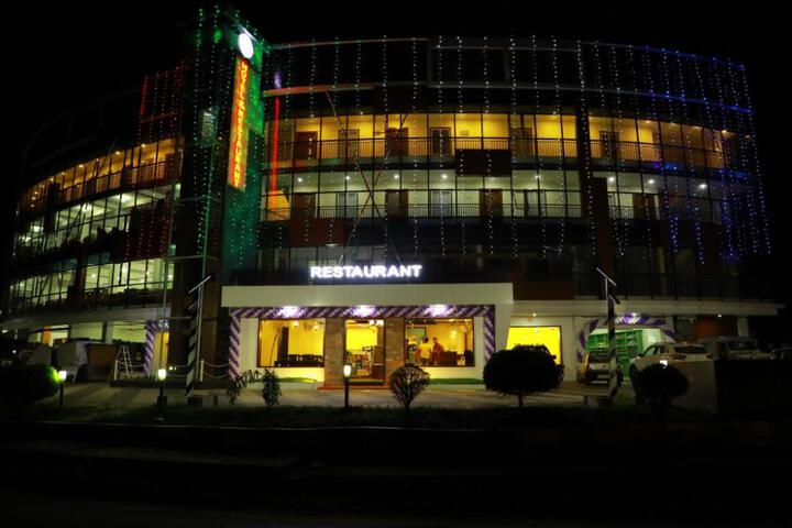 Wayanad Royal Crown