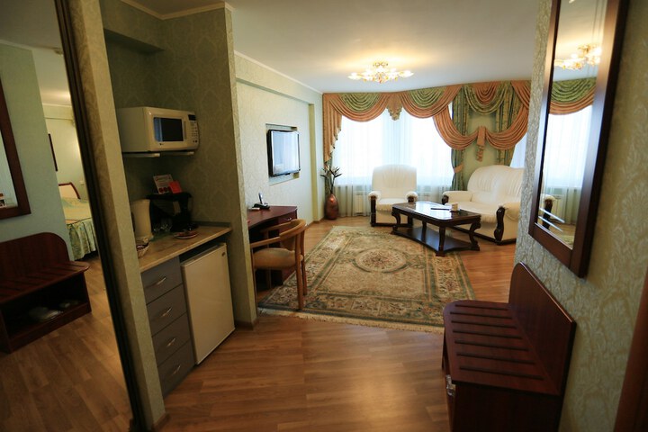 Room 7 of 44