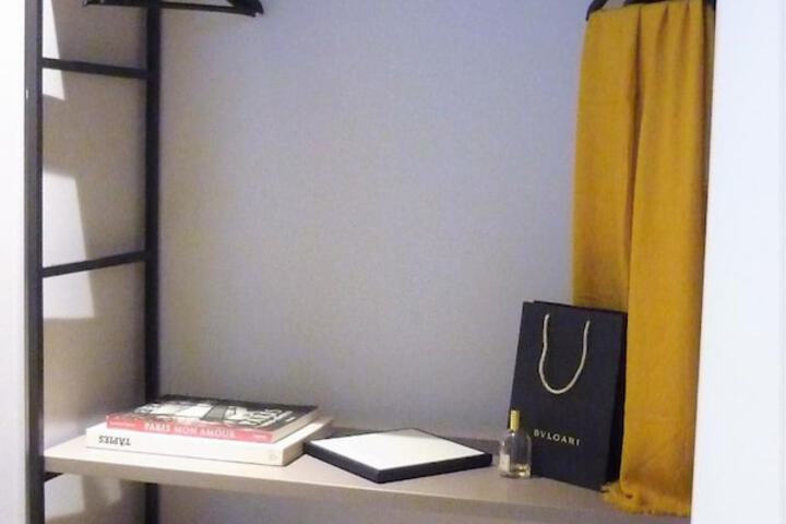 Room 13 of 49