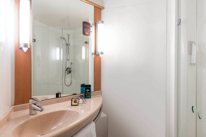 Bath Photo