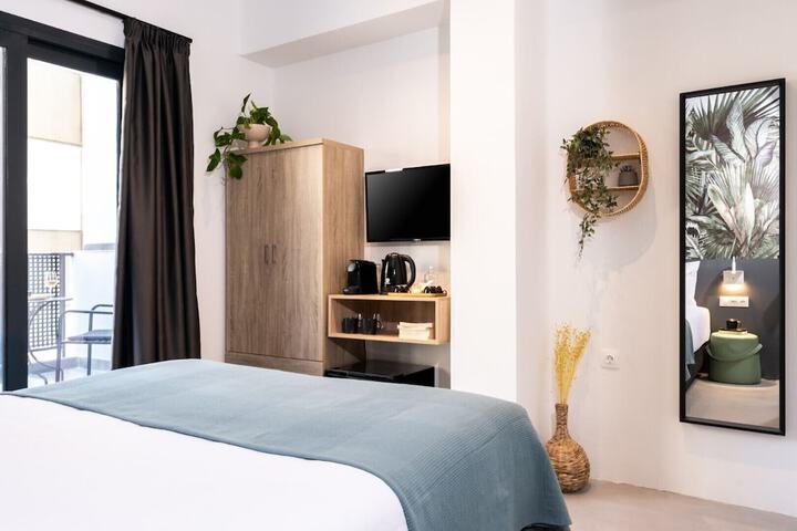 Room 15 of 82
