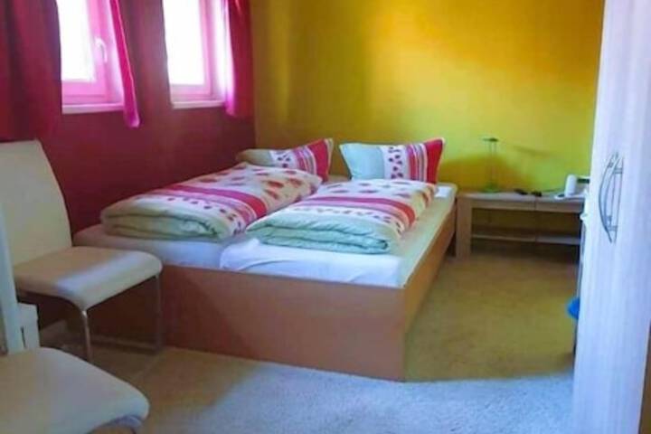 Room 9 of 20