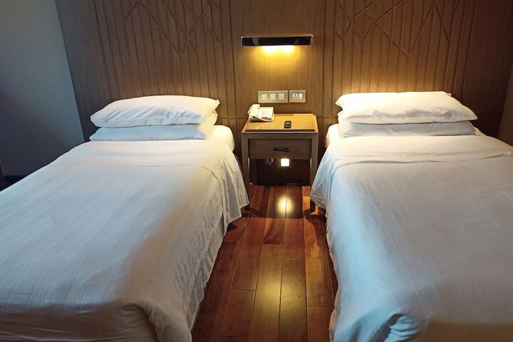 Room 14 of 92