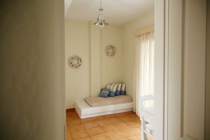 Room 12 of 42