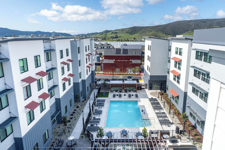 Hotel 69 of 77