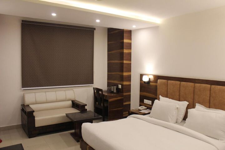 Room 14 of 43