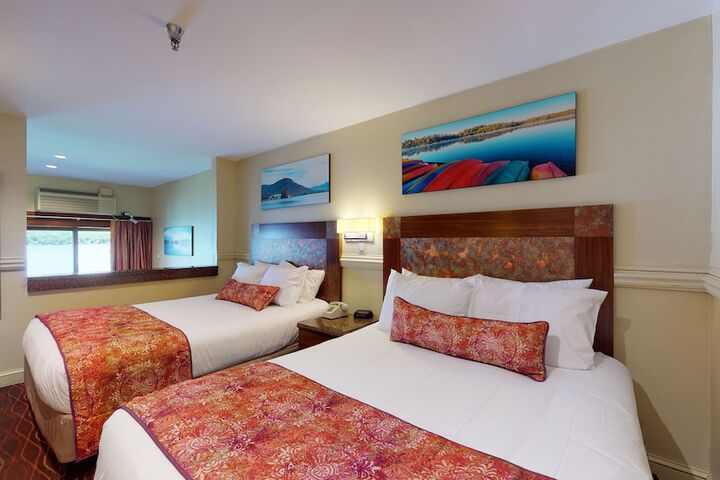 Premier 2 Queen Beds Accessible (4 of 40)