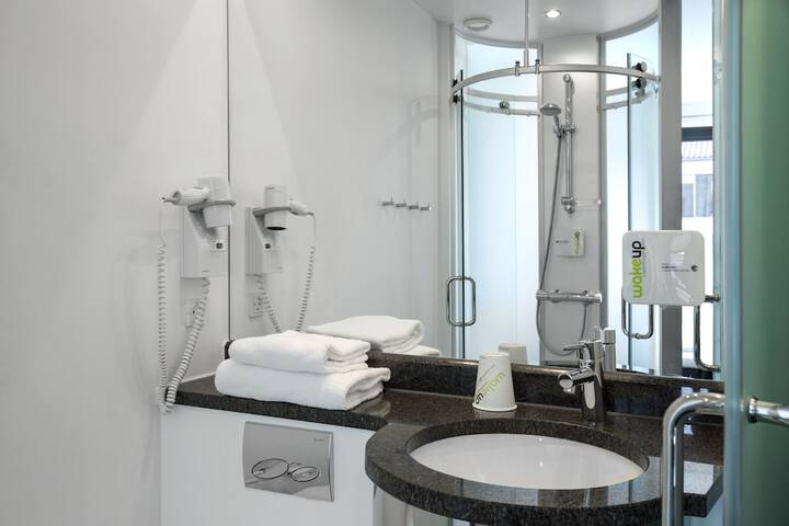 Clean Restrooms
