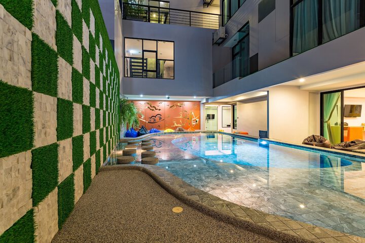 Pool 52 of 82