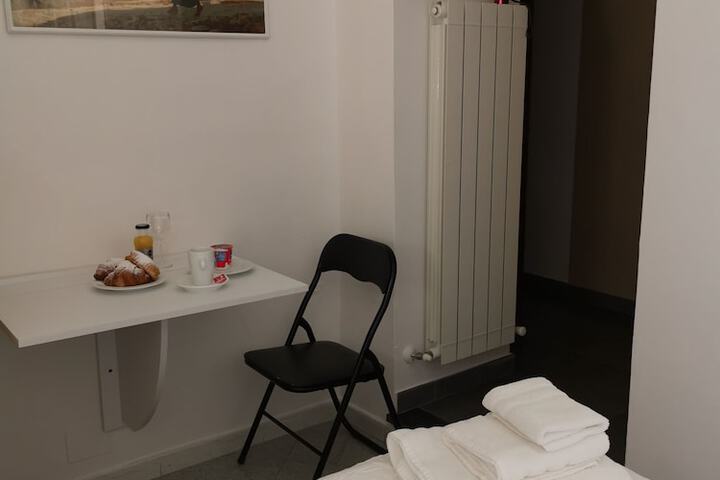 Room 10 of 45