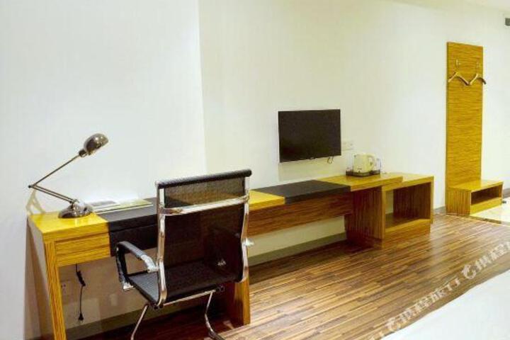 Weike Shangpin Hotel